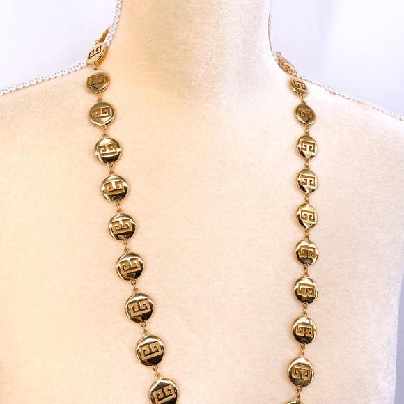 GIVENCHY Vintage Gold Tone Logo Link Necklace - Picture 3 of 10